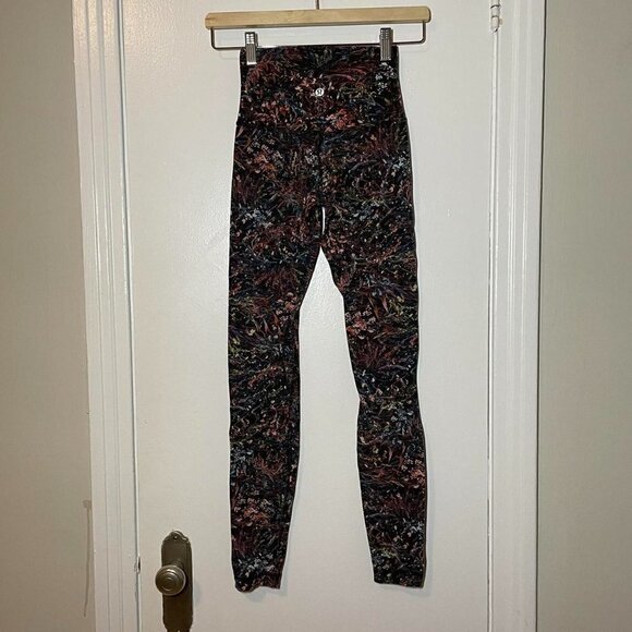 Lululemon Align Pant Foliage Overlay Multi size 0 - Picture 7 of 8